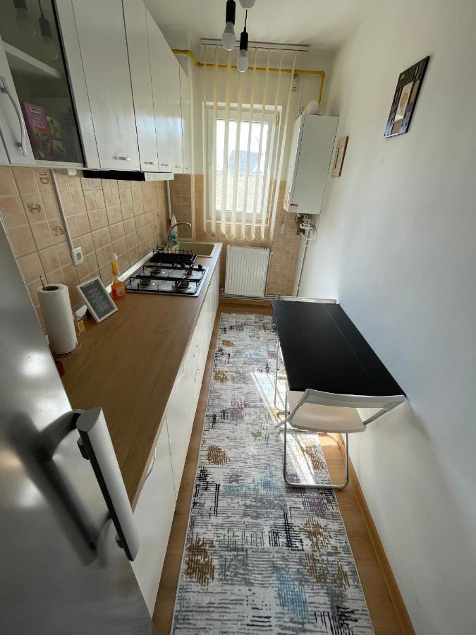 Apartament Cina Husi Esterno foto