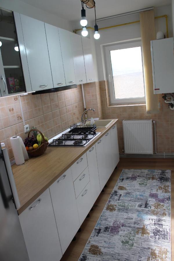 Apartament Cina Husi Esterno foto